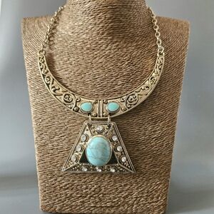 Southwestern style bib necklace with faux turquoise cabichon
